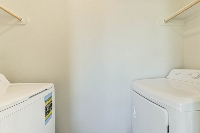 Building Photo - 12006 Noble Wood Vlg