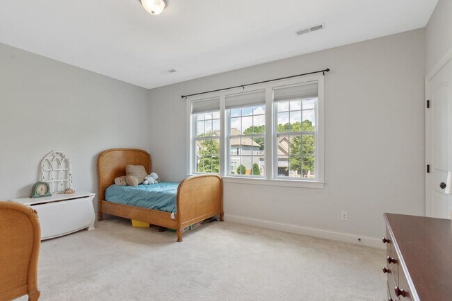 Building Photo - Gorgeous Wake Forest Home!