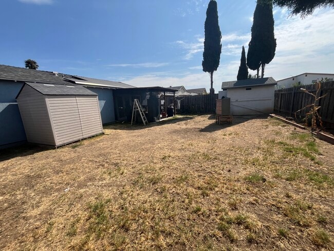 Building Photo - 8695 Belfast Cir