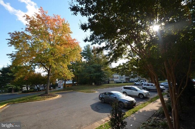 Building Photo - 3907 Golf Tee Ct