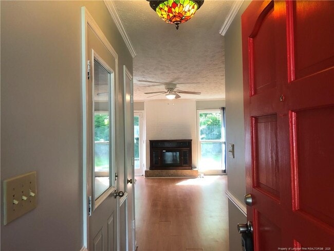 Building Photo - 694 Dowfield Dr