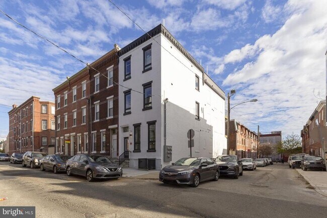 Building Photo - 919 N 15th St