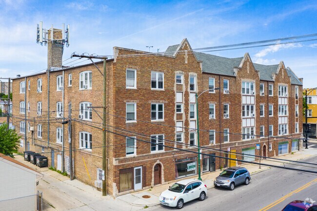 Primary Photo - 2801 W Lunt Ave