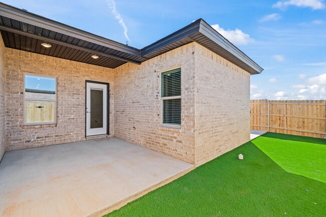 Building Photo - 4106 Trenton Ave