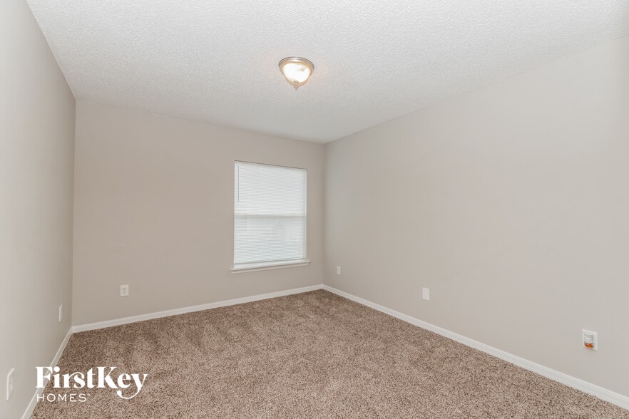 Building Photo - 10263 Wood Dove Way