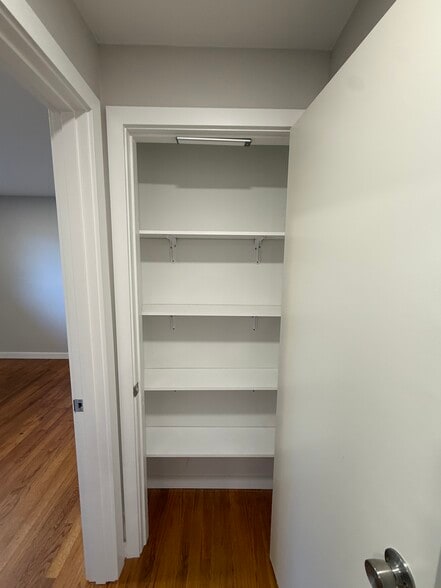 Building Photo - 20930 2nd Ave S