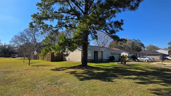 Building Photo - 6125 Brookdale Dr