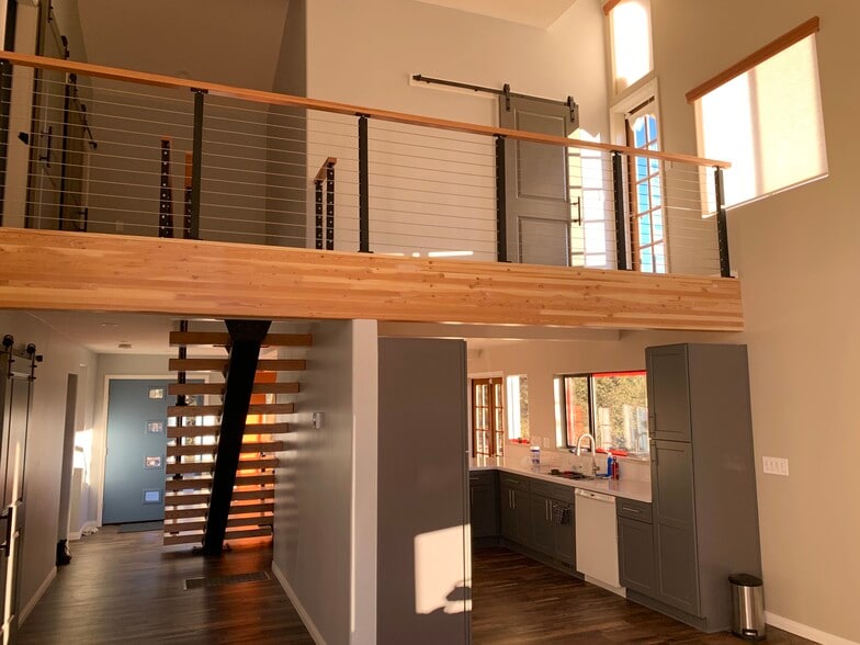 Building Photo - 36 Bullwhacker Cir