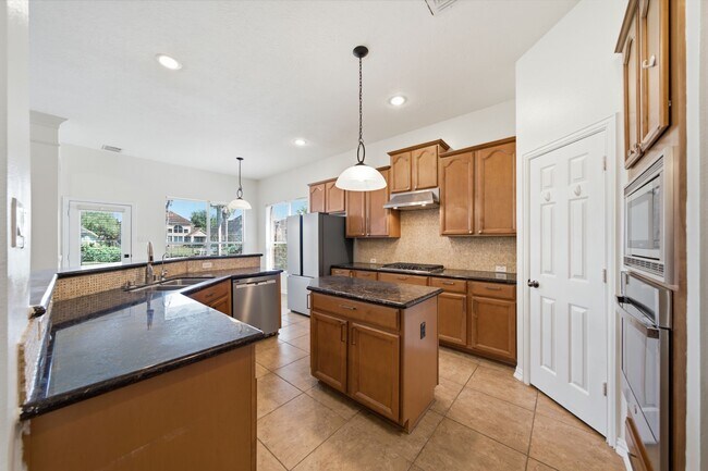 Building Photo - 14207 Hawkesbury Ct