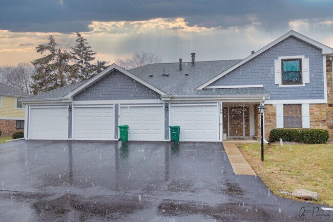 Primary Photo - 1180 Silverwood Ct