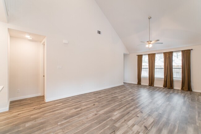 Building Photo - 7397 Mount Greylock Lp