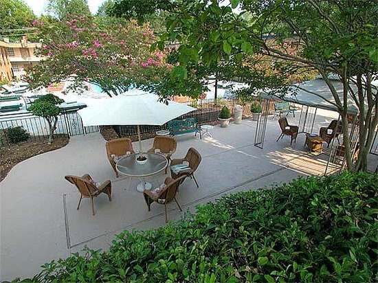 Building Photo - 807 West Trinity Avenue