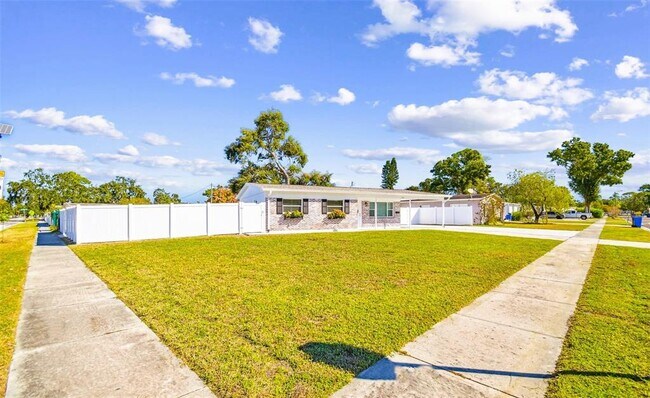 Building Photo - 7717 W Powhatan Ave