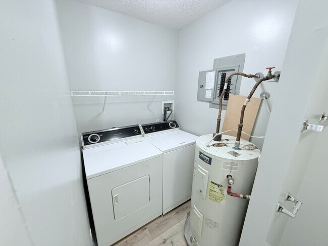 Building Photo - 1311M Access Rd