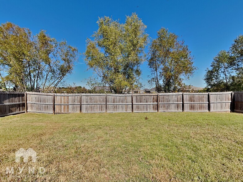 Building Photo - 12405 Solandra Cir