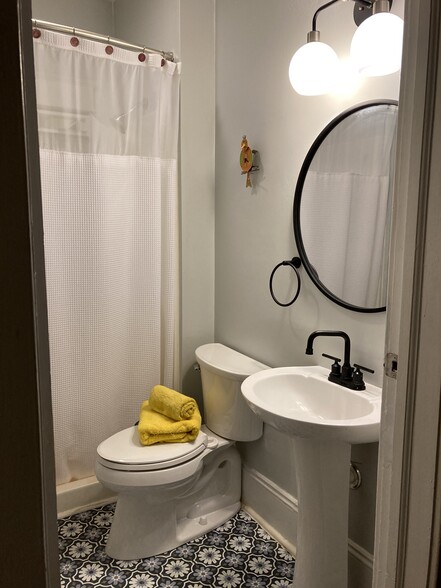 bathroom has shower (no tub) - 1012 Glenwood Ave
