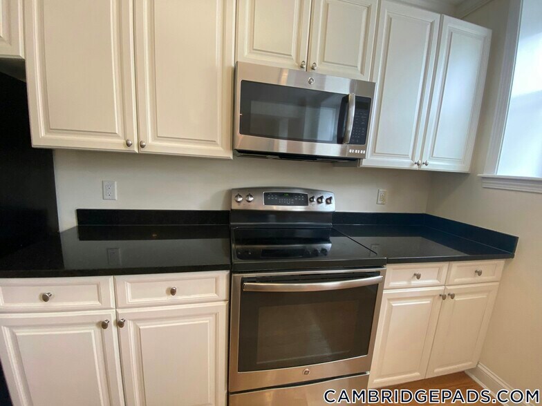 Building Photo - 1 Chauncy St