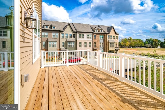 Building Photo - Gorgeous Open Concept 3 Bed 3.5 Bath Rental in Hanover