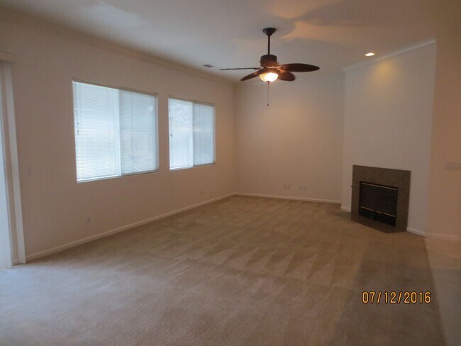Building Photo - 2407 Elliot St