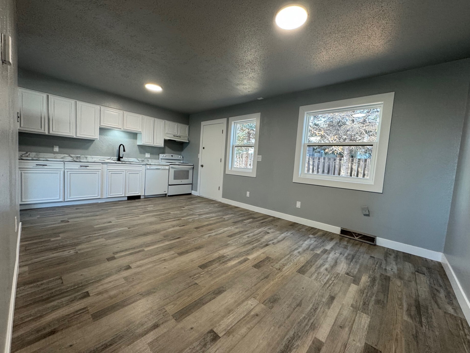 Building Photo - 2404 N 7th St