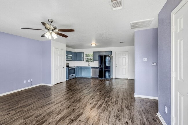 Primary Photo - 211 Caddo St
