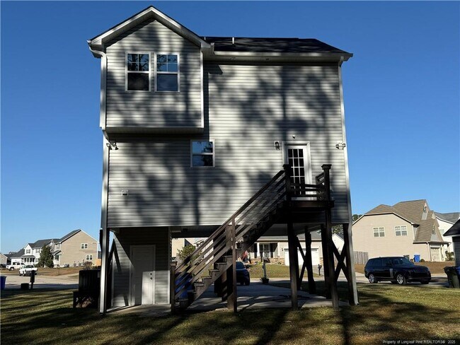 Building Photo - 1045 Bombay Dr