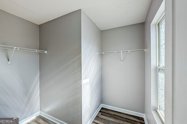 Building Photo - 2272 Bigwood Trail