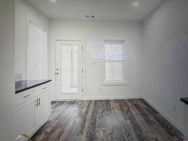 Building Photo - 109 Leisure Pointe Rd