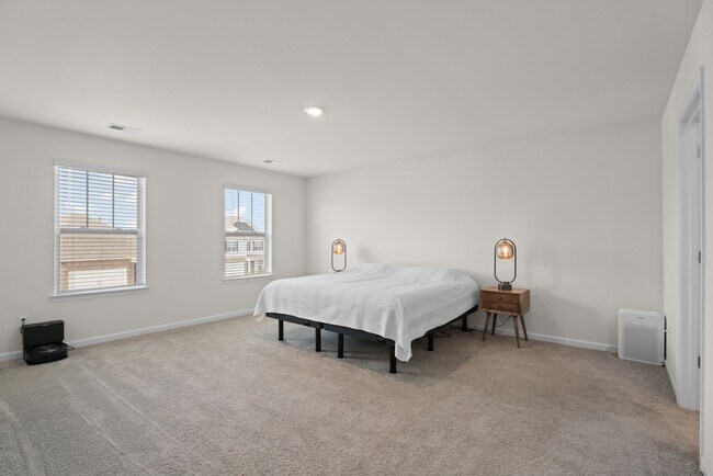 Building Photo - NEW BUILD! AMENITIES!! Lease Only.