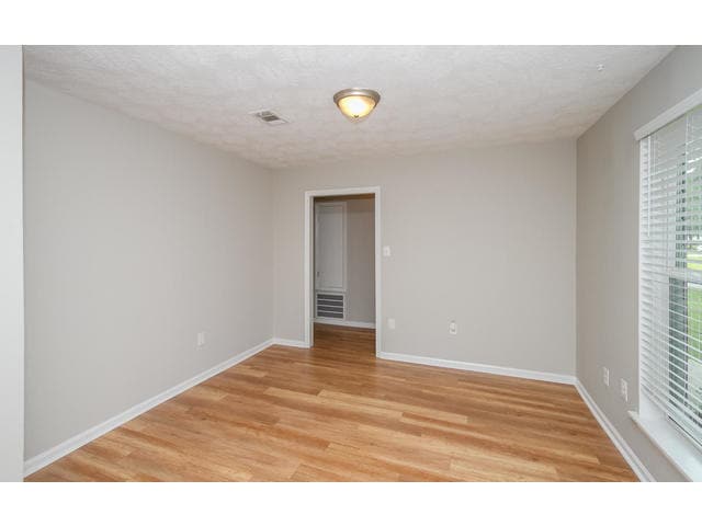 Building Photo - 148 Shawns Way