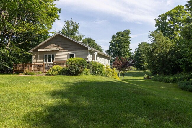 Building Photo - 8212 Bennett Rd