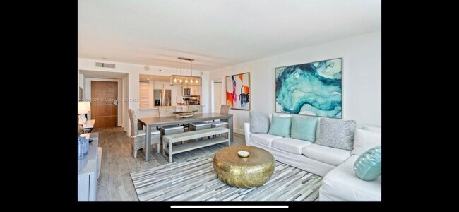 Primary Photo - 400 S Pointe Dr