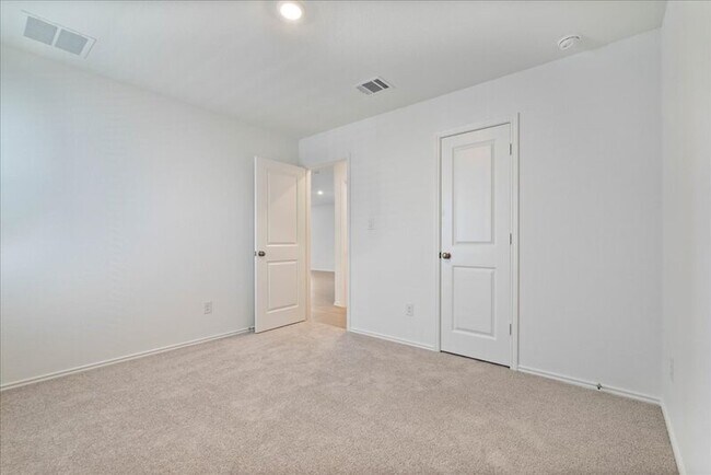 Building Photo - 300 Twilight Breeze Wy