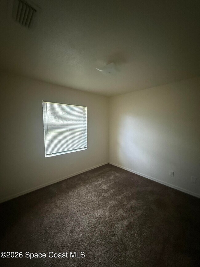 Building Photo - 5525 Wendy Lee Dr