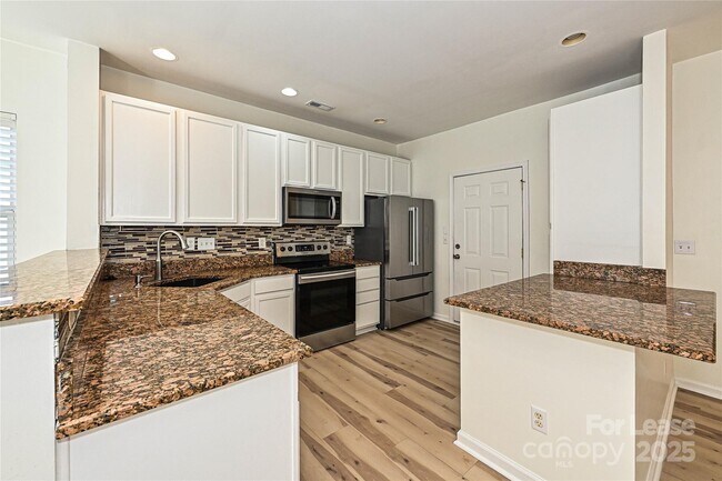 Building Photo - 12131 Honor Guard Ave