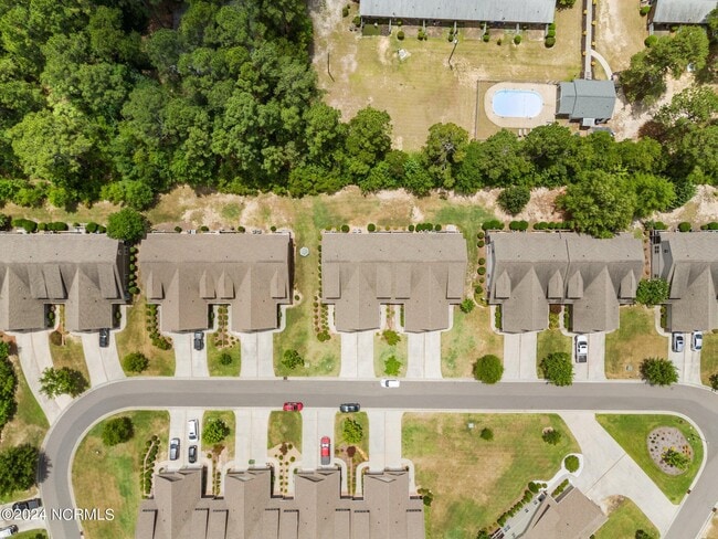 Building Photo - 118 Cypress Cir