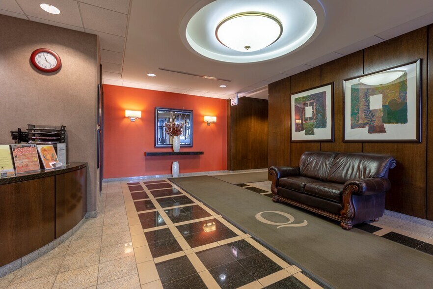 Building Photo - 6700 S South Shore Dr