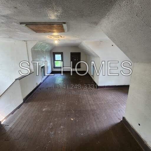 Building Photo - 912 Slosson St