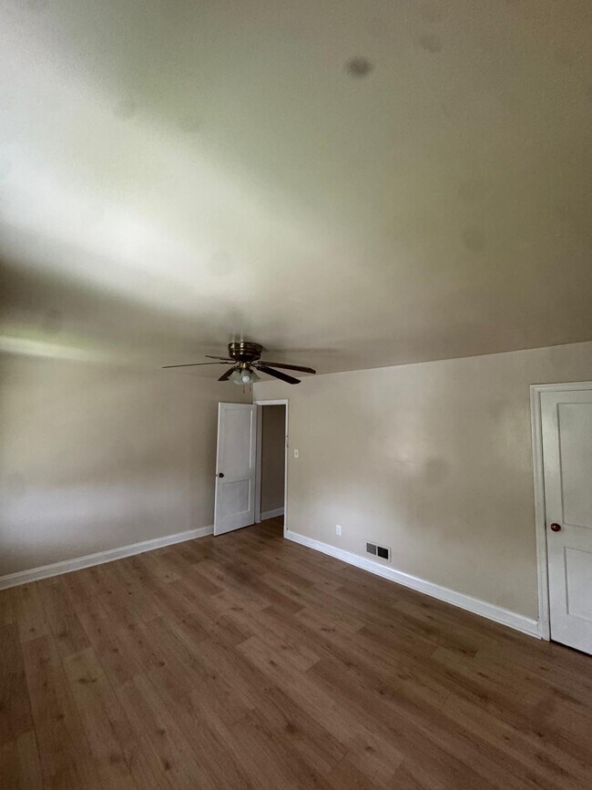 Building Photo - 4413 Parkton St