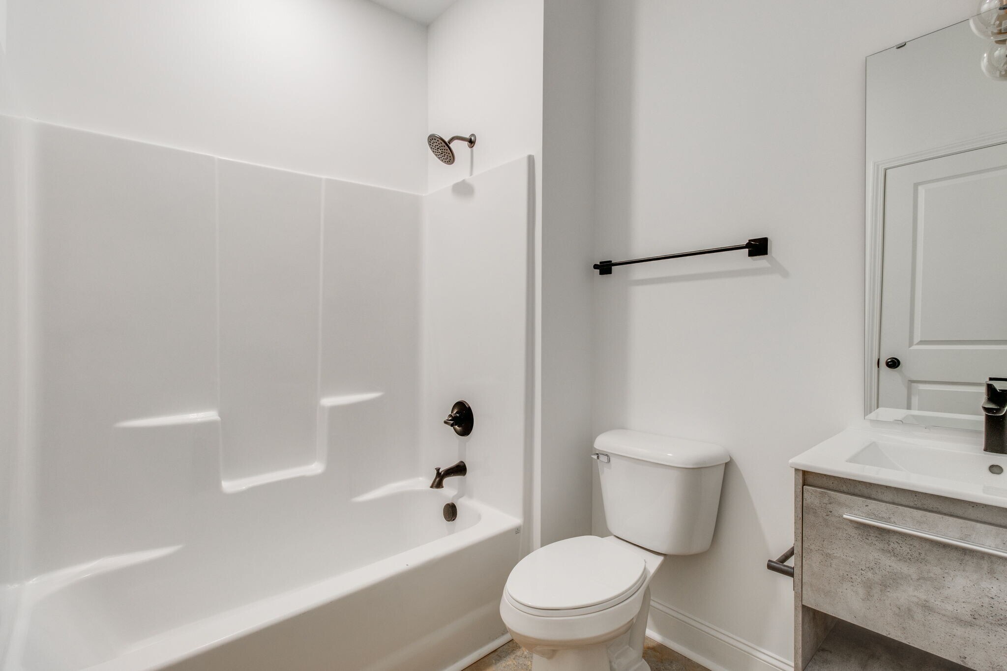 Building Photo - 133 Harden St