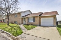 Building Photo - 3 Bedroom / 2 Bath Home in Bountiful!