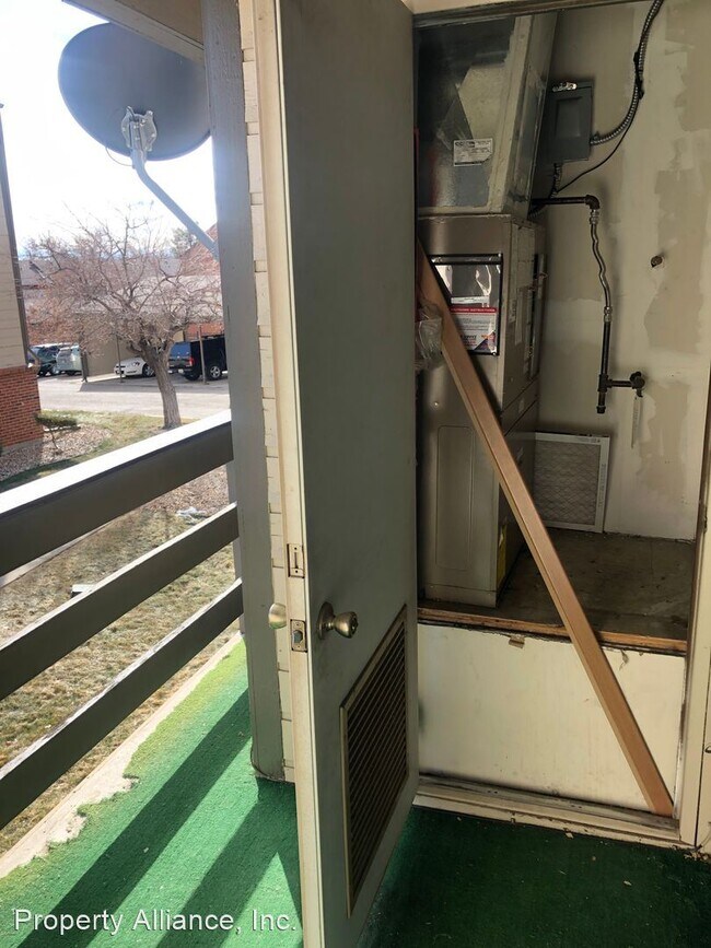 Building Photo - 2 br, 2 bath House - 479 Wright Street #201