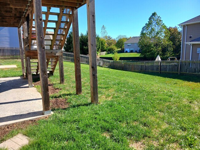 Building Photo - 4910 Stone Mountain Pkwy