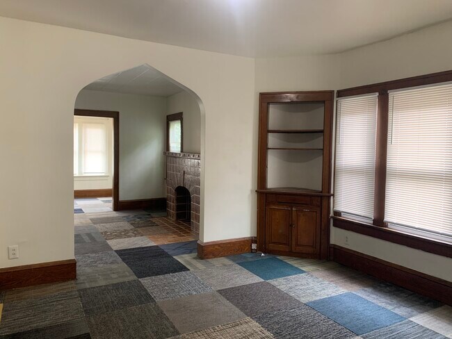 Building Photo - 1005-1013 13th St NE