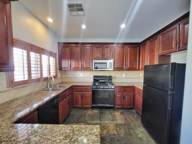 Building Photo - 9530 Windsor Forest Ct