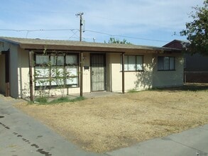 Building Photo - 2520 S James Ave