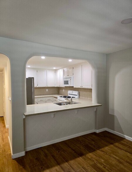 Building Photo - 1149 Via Montoya