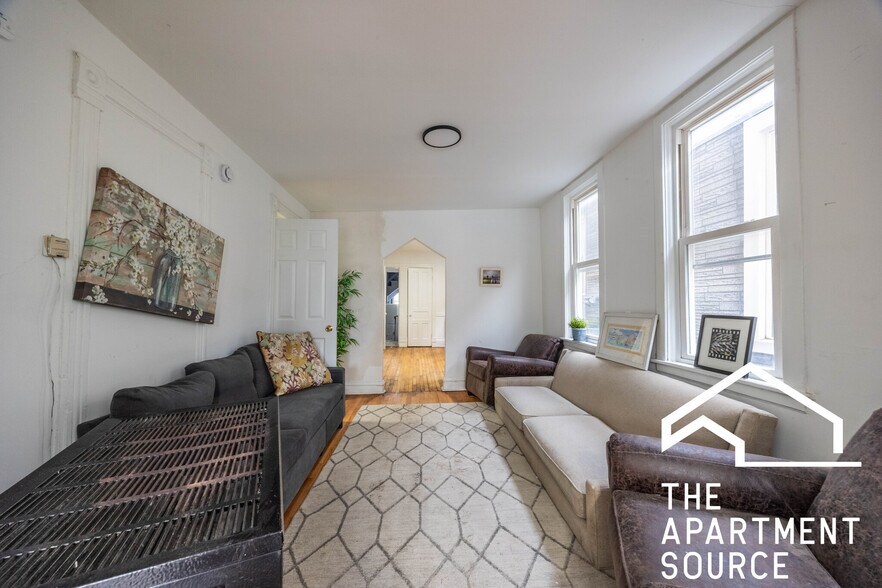 Building Photo - 1626 N Fairfield Ave