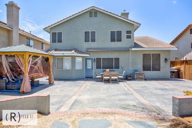 Building Photo - A Bright and Cozy Home with 3 Bedroom and 2 Bathroom with a Loft