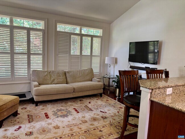 Building Photo - 836 Colridge Dr